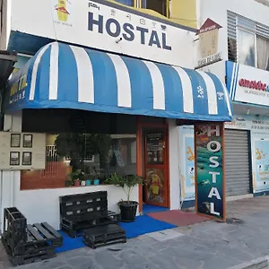 La Casa De Luis Hostel